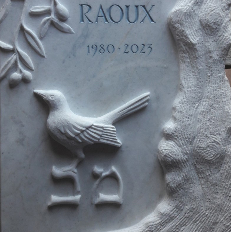 Stèle-sulptée-et-gravée-en-marbre-de-St-Pons-CARRE-web